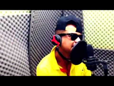 Dj maluquinho e Bob Show - como um apaixonado faz  2014