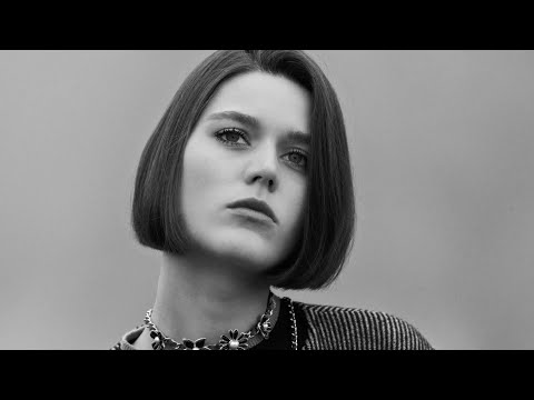 CHANEL Fall-Winter 2022/23 Ready-to-Wear Show, RIVER TWEED — CHANEL Shows