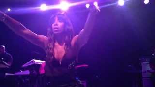 Kelly Rowland - Cater 2 U &amp; Kisses Down Low (Live at The TLA in Philly)