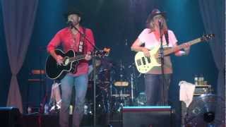 BURNS & POE - Interlaken (2)