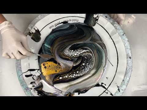 311. Sheleeart  Fluid Artist -  Uh Oh! Failed it /Nailed it Swipe