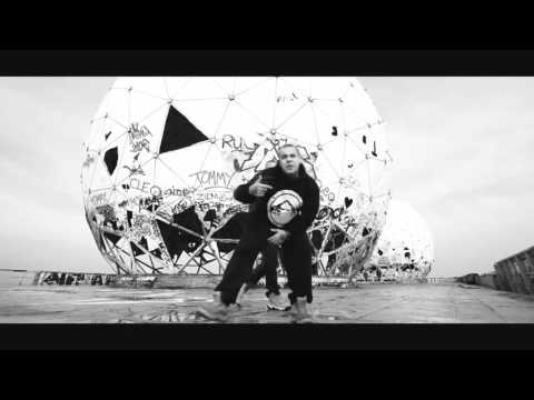 ZBUKU MŁODA KREW | COVER PAPAJ