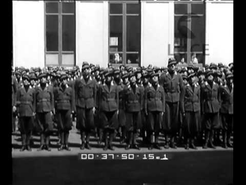 Il Ministro dell'educazione nazionale De Vecchi inaugura il nuovo Palazzo degli studi.