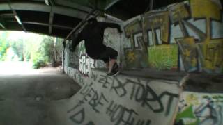 preview picture of video 'Under the Bridge: Köln, Germany, with YAMA & IMPAKT SKATEBOARDS'