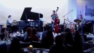 Stafford Hunter and the Vladimir Nesterenko (Владимир Нестеренко) Trio: 