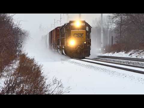 M560 26 with CSX 8619 and 8833 January 27 2023
