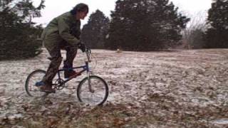 preview picture of video 'Nick  Wallace Crashes A Bike For Pocket Lint'