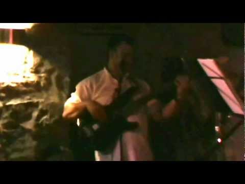 Beth & Patricia Sangue Berona Live.MPG