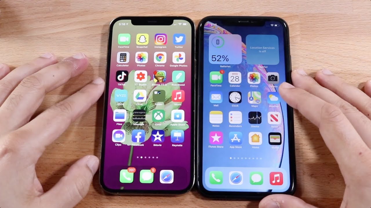 Iphone xr против samsung s10e. Iphone 12 vs xr. Iphone xr vs iphone 12. Iphone xr vs iphone 12. Iphone xr и iphone 12.