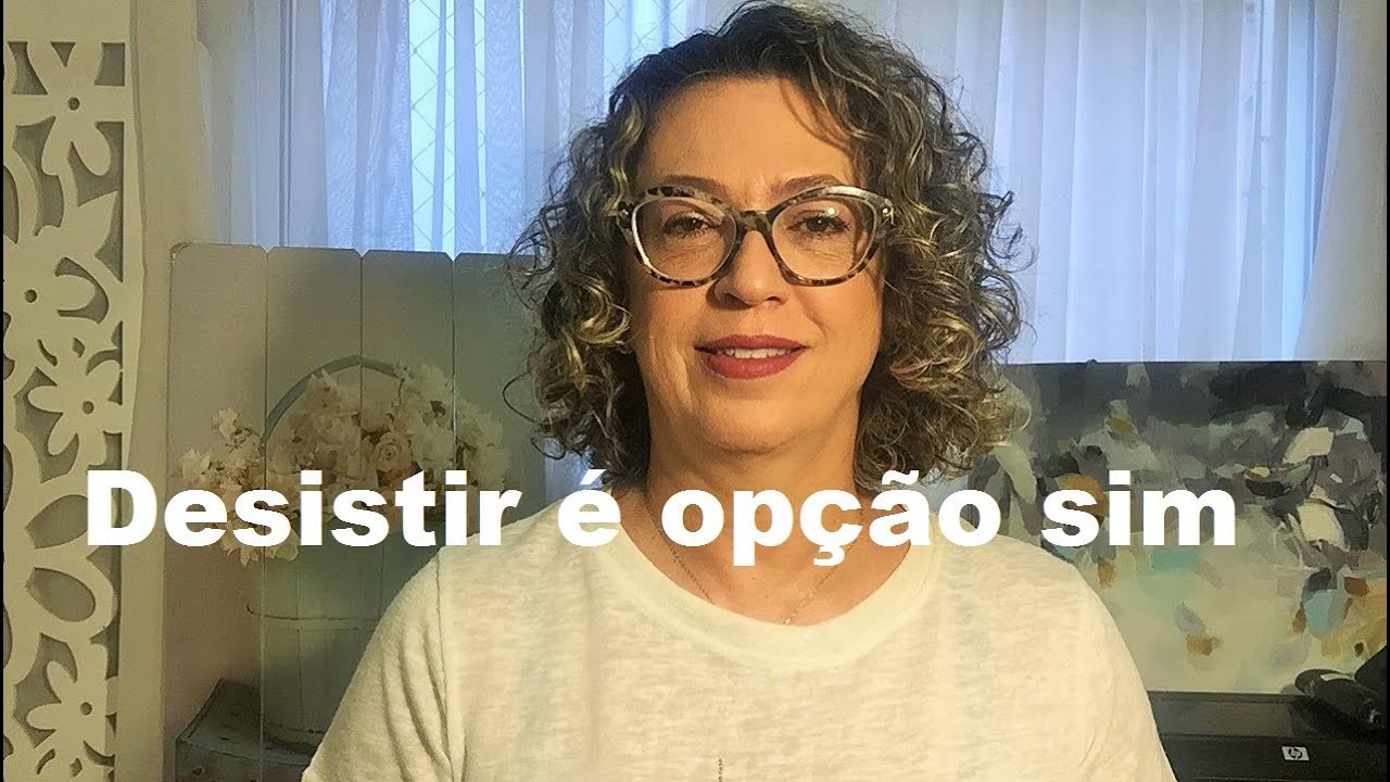 Não se diminua para caber no mundo de quem tem pouco a oferecer