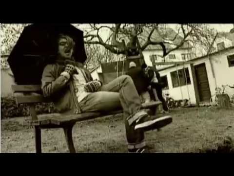 200.000 naglbítar - Hæð í húsi