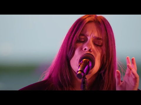 Emelie Hollow - Hvor er du nå (Hver Gang Vi Møtes 2024)
