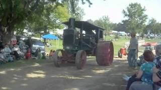 preview picture of video '20-40 Case Tractor almost dies on hill @ Edgerton Wisconsin  but makes quick recovery.'