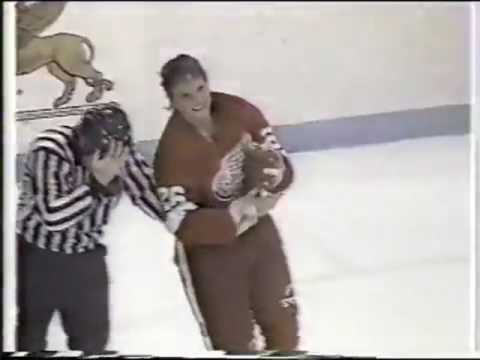 Joey Kocur vs Dean Kolstad