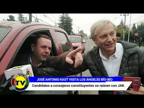 JOSÉ ANTONIO KAST ENTREGA VOLANTES EN AVENIDA GABRIELA MISTRAL LOS ANGELES BÍO-BÍO