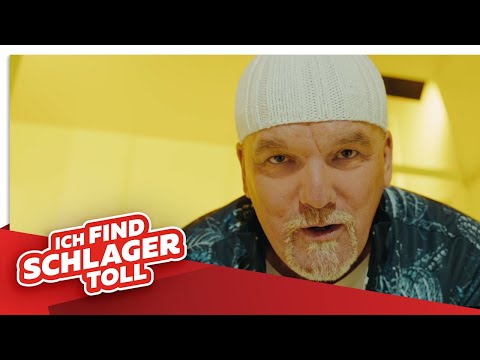 Video thumbnail for Can’t Take Me Eyes Off You