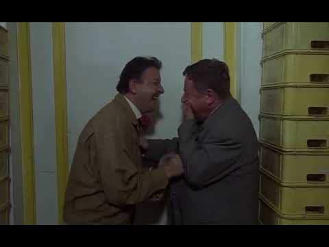 Paolo Villaggio e Massimo Boldi "Vogliamo ricapitolare?" (tratto da "Scuola di ladri 2" - 1987)