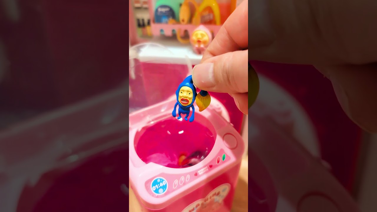 You spin me around and around　#chipmunks #trend