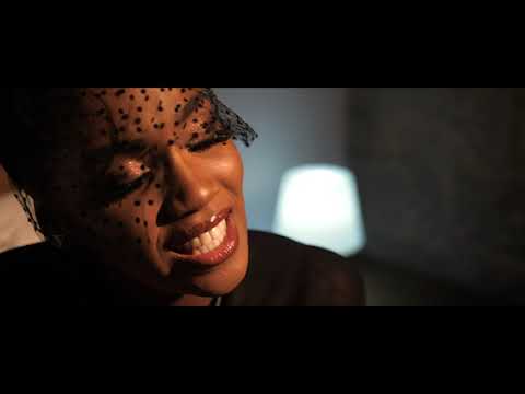 Danni Ella “Tourner La Page “ ( OFFICIAL VIDEO ) [2020]