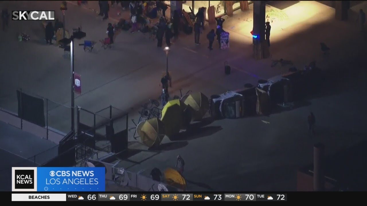Protesters enter campus building at Cal State LA