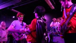 Ozma - Rocks with Kickstarter vocalists(The Weezer Cruise)