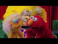 Sesame Street Jam Session Scatting Rubber Duckie