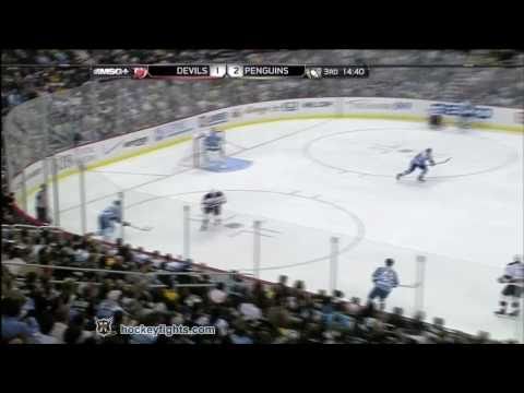 David Clarkson vs Deryk Engelland Dec 6, 2010