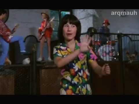 04- ENRIQUE Y ANA - LA GALLINA CO-CO-UA