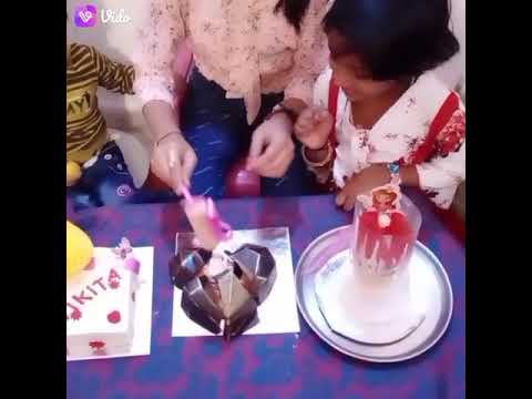 so trending pinata,pullme up , elegant cakes