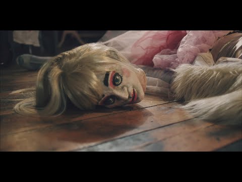 Ackou – Private Waltz (Official Music Video)