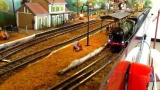 preview picture of video 'Modélisme ferroviaire exposition du club du Sémaphore Saint-Pierrois à Livry.'