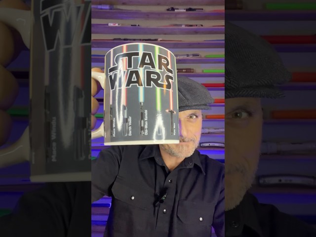 Vídeo relacionado con Star Wars Lightsaber taza de cambio de calor (embalaje 2016), 1 unidad (paquete de 1)