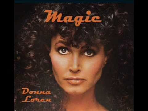 Donna Loren sings "Sedona" (1982)