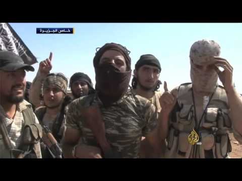 تقرير تلفزيوني يرصد سيطرة مقاتلي جبهة النصرة على بلدة الرهجان في ريف حماة الشرقي