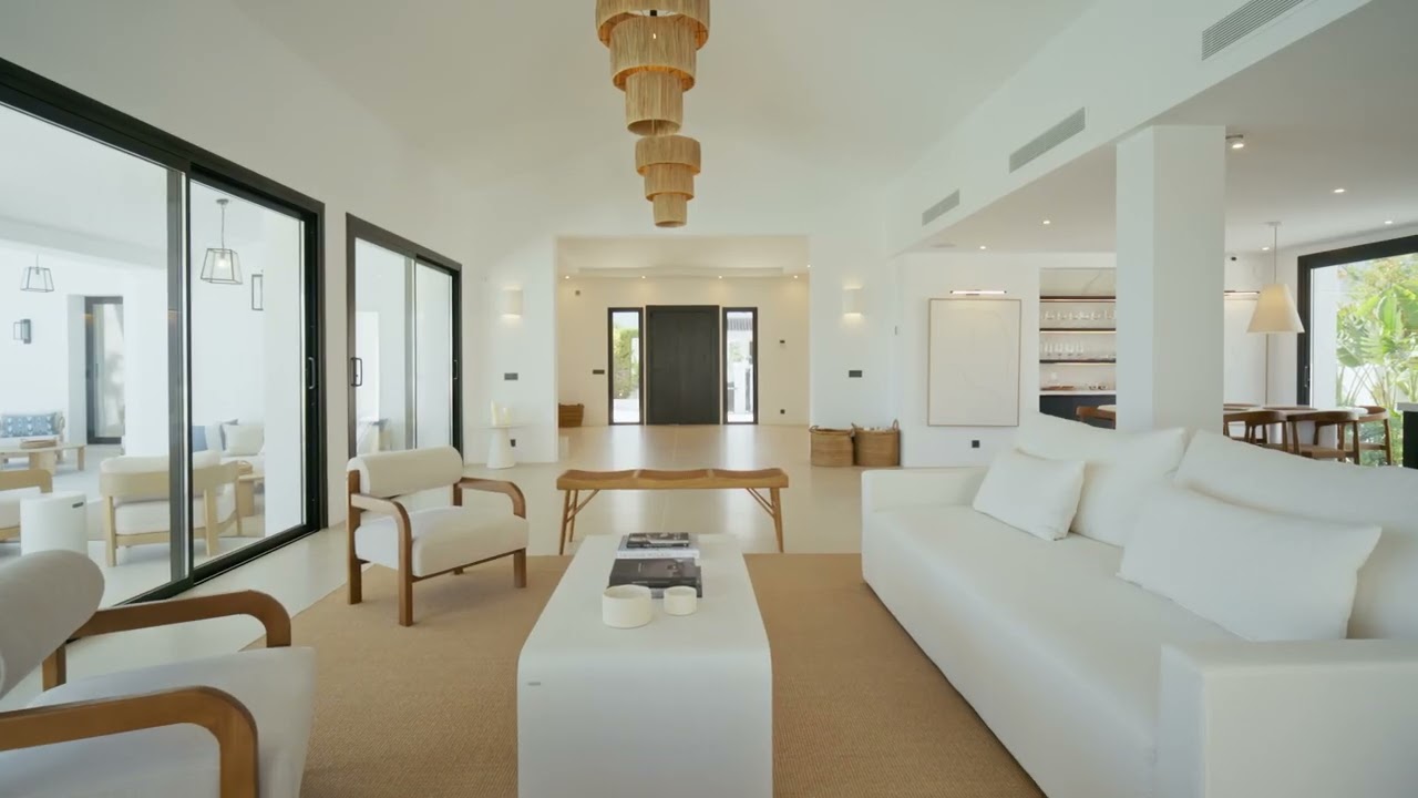 Вилла на продажу в Puerto del Almendro, Бенахавис