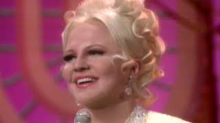 Peggy Lee &quot;(You Make Me Feel Like) A Natural Woman&quot; on The Ed Sullivan Show