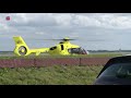 Auto schept voetganger op Oostvaardersdijk