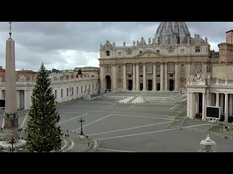 クリスマスの日のサンピエトロ広場は不気味に空っぽ (St. Peter's Square eerily empty on Christmas Day)