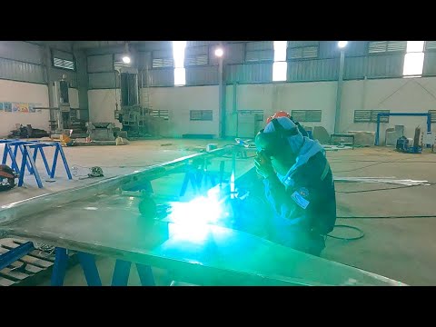 4. Welding the Odisea 48 - A Performace Catamaran build - Are we on schedule?
