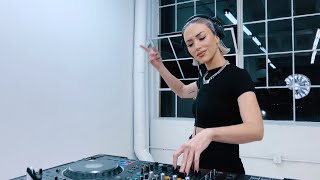 Download lagu ARi - Metasin Live Series Ep. 006 [Melodic Techno Progressive House Mix] 4K mp3