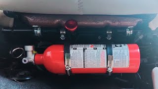The BEST Place To Mount A Fire Extinguisher!! - Jeep Commander XK