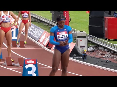The Fastest Women's 4x100m We've Ever Seen | The Field Was Destroyed!