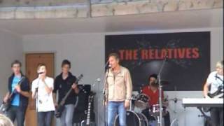 Tomas Ledin spelar med The Relatives i Rätan.