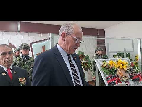 Aquiteven : 7.996 ALCALDE Y COLEGIO DE SOGAMOSO PRESENTA HOMENAJE A LA FAMILIARES SLP. FABIAN ANDRES