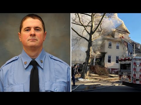 Firefighter collapses, dies at NYC firehouse day after fighting blaze