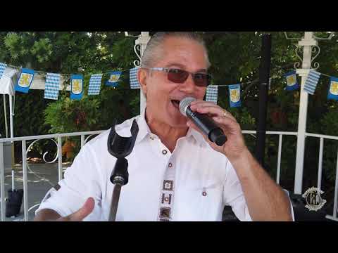 Droptoberfest - Band - Da StubeBuben - Schatzi Schenk Mir Ein Foto