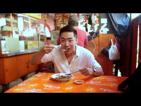 $3 Chinese Indonesian Stew in DEEP Jakarta, Indonesia Chinatown | STREET FOOD
