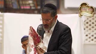 סליחות בשידור חי!!!עם הרב יוסף חיים גבאי שליט"א (הרב יוסף חיים גבאי) - התמונה מוצגת ישירות מתוך אתר האינטרנט יוטיוב. זכויות היוצרים בתמונה שייכות ליוצרה. קישור קרדיט למקור התוכן נמצא בתוך דף הסרטון