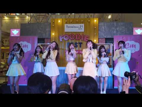 CM Cafe ( Honey Toast ) : First Impression @ Foodie Fest - Terminal21【4K】