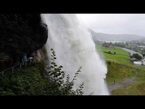 Mit dem Wohnmobil unterwegs in Norwegen 20190819 "Steinsdalfossen"